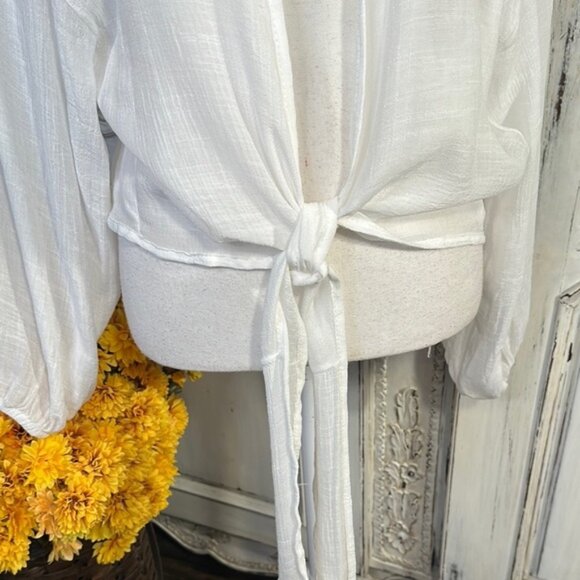 Elegant White Women's Layering Top with Voluminous Juliet sleeves - Picture 2 of 9